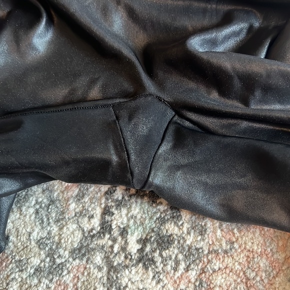 Spanx Faux Leather Leggings - Picture 3 of 5